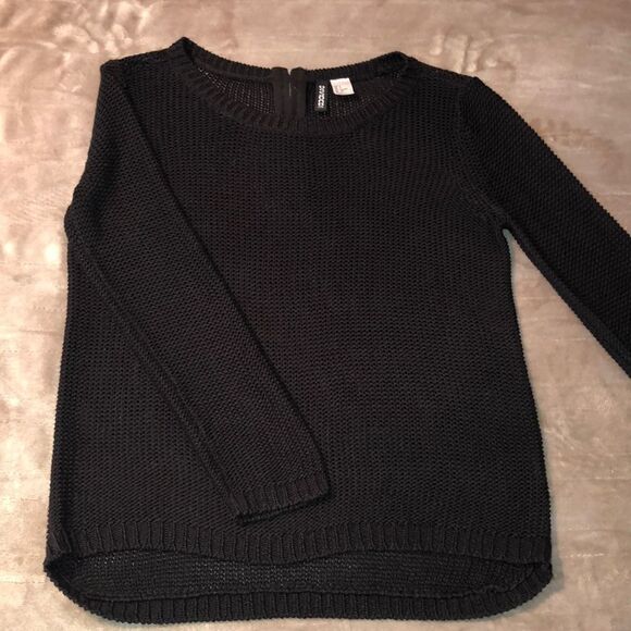 H&M S Divided Reverse Knit Black Crewneck Back Zip High Low Pullover - Picture 3 of 10